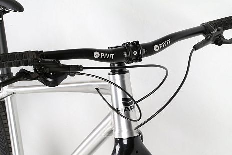 2021-Haro-MTB-Beasley-275-DLX-Brush-Polish-Detail-1